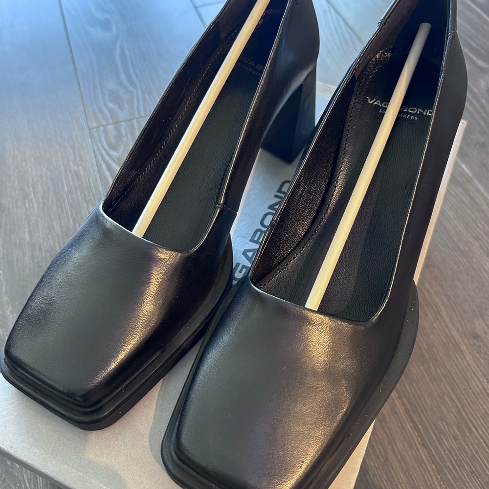 Vagabond Black Block Heel Pumps